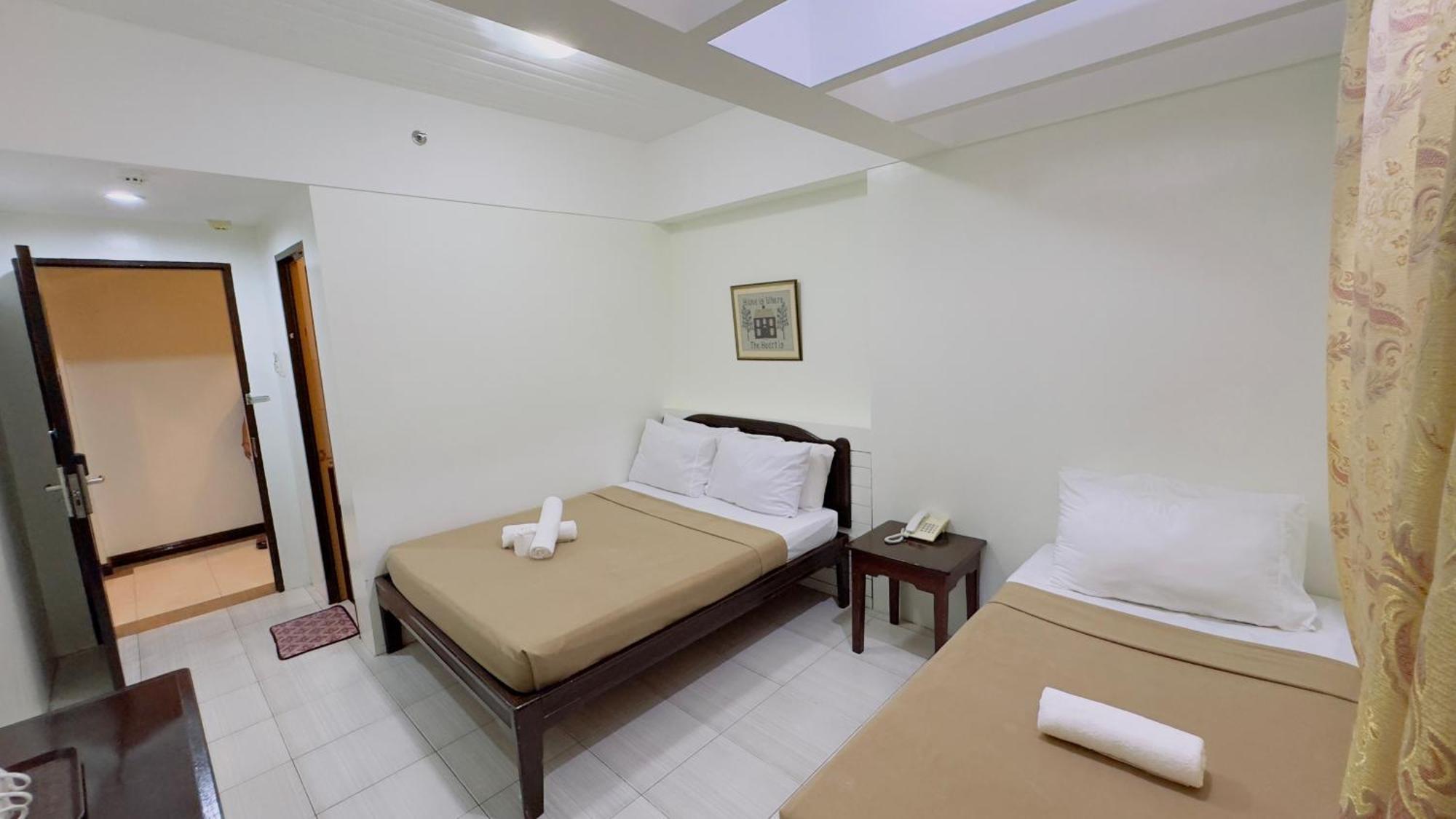 La Anclar Hotel Davao City Buitenkant foto