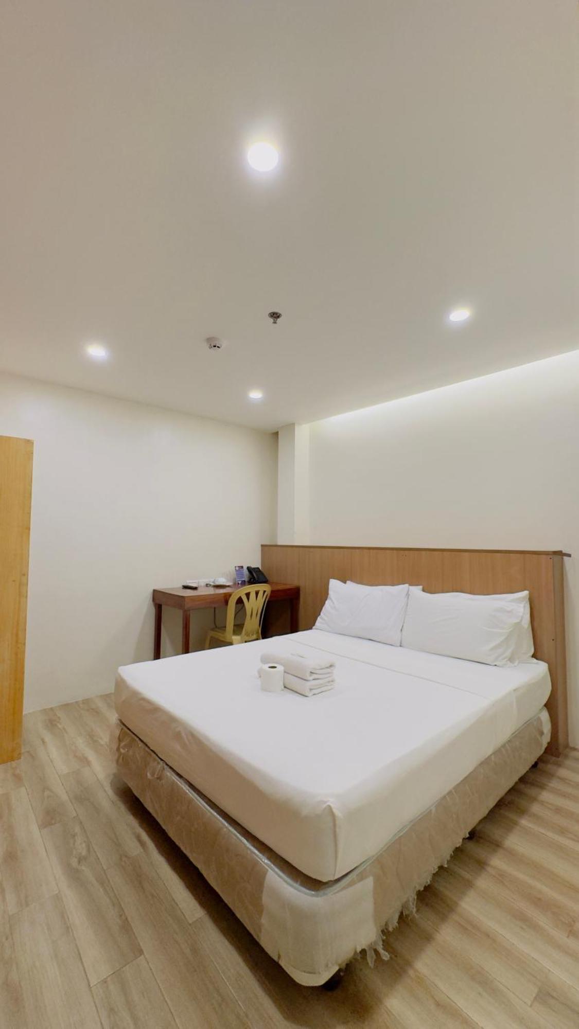 La Anclar Hotel Davao City Buitenkant foto