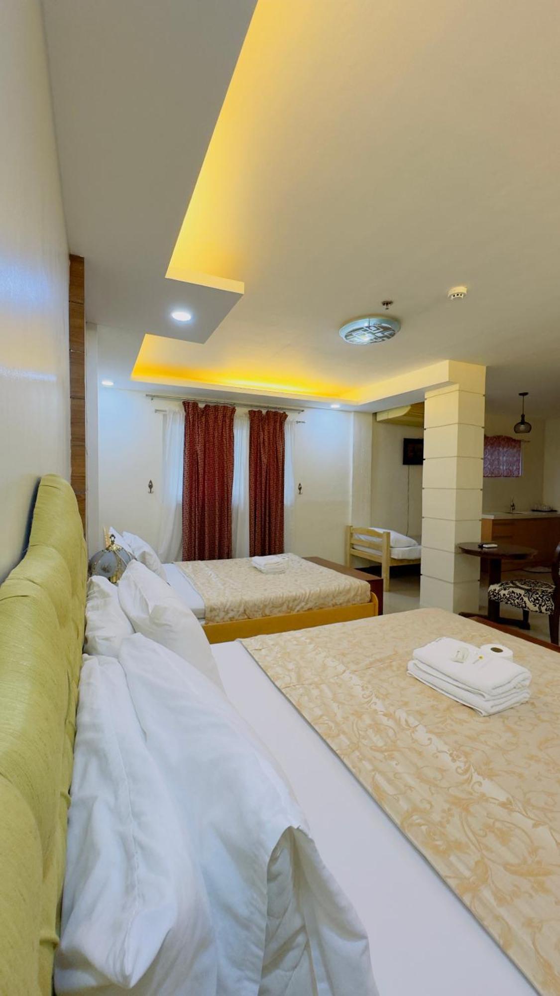 La Anclar Hotel Davao City Buitenkant foto
