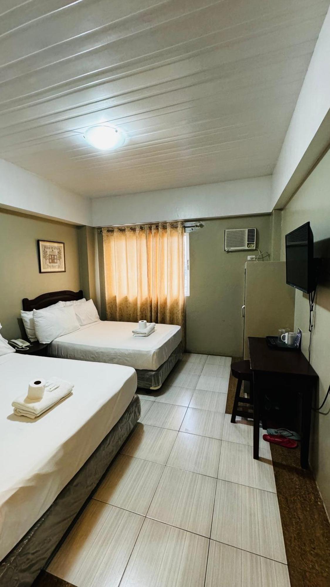 La Anclar Hotel Davao City Buitenkant foto