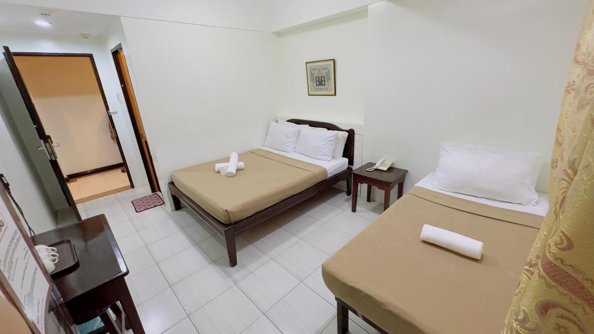 La Anclar Hotel Davao City Buitenkant foto